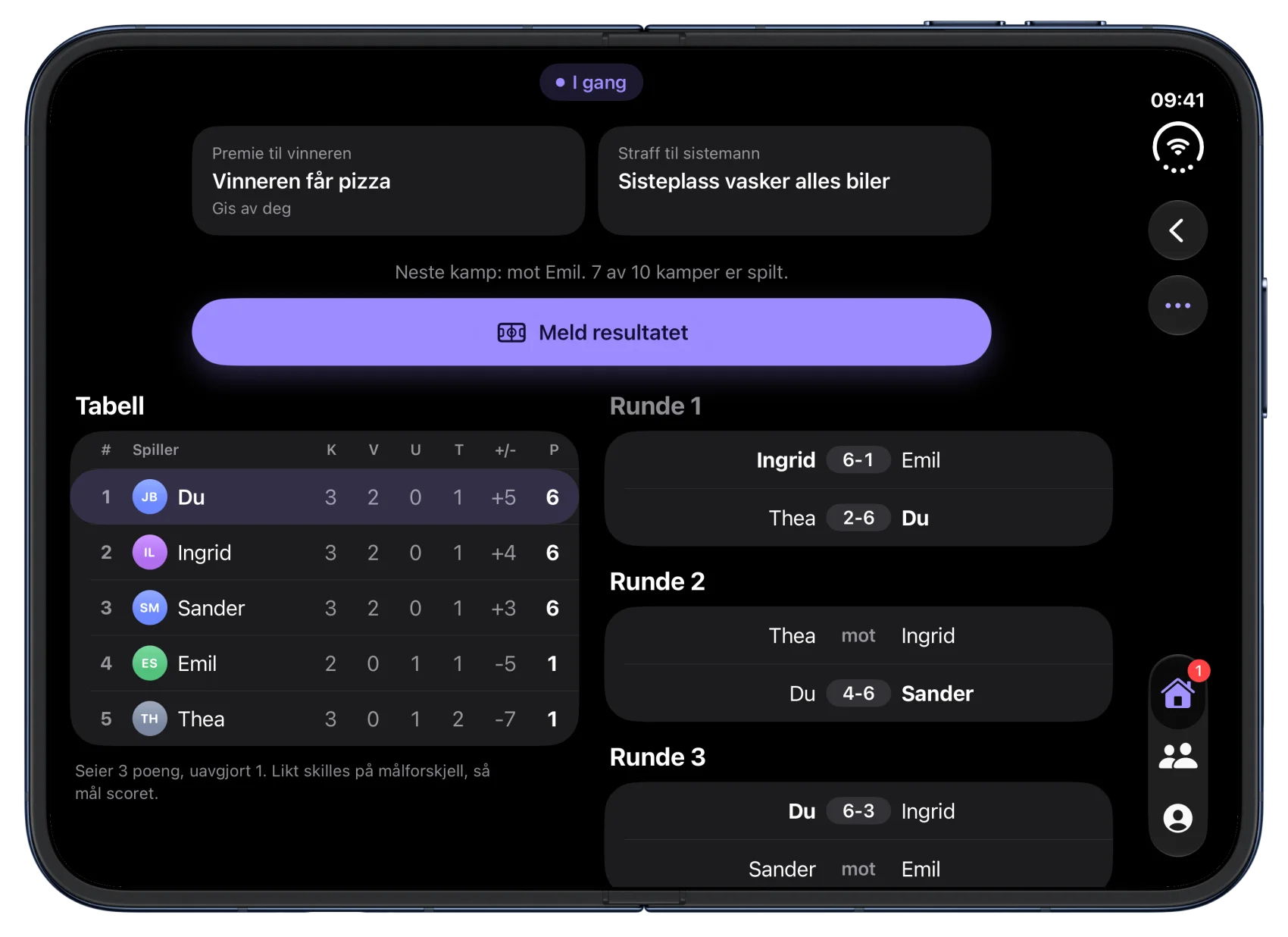 Vedder utbrettet på iPhone Duo, med tabellen og rundene i en liga mellom venner.
